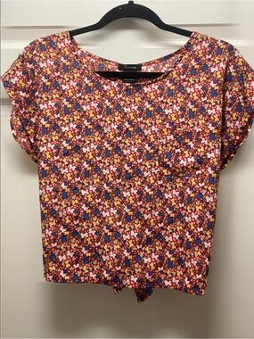 Timing Red Multi-Color Floral Print Short Sleeve Top